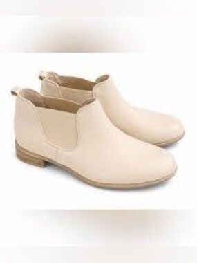 Munro Boots BEDFORD-Cream Tumbled Leather